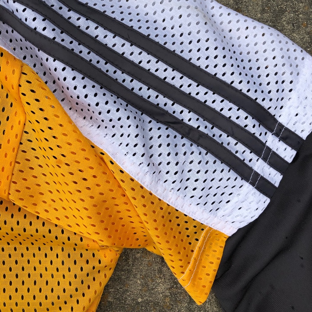 🔥🔥 Vintage Adidas Mesh Hoodie - Picture 4 of 8